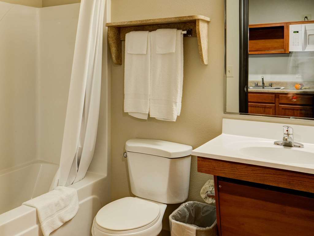 Woodspring Suites Lexington Southeast Номер фото